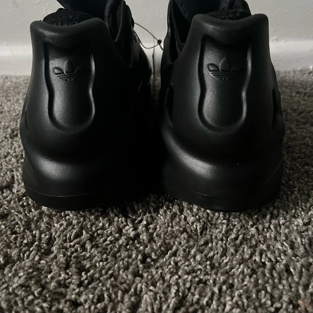 New Adidas Black Climacool Athletic Shoes - Picture 3 of 6